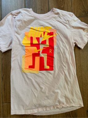Nike Pink Graphic Logo T-Shirt / men’s small